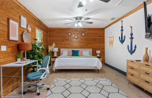 Pets OK! Heated Pool mins to 3 Sisters Spring! - Foto 68