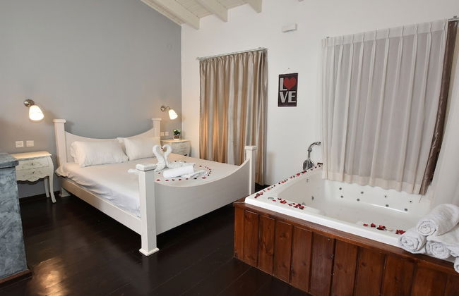 Niflaot Hagolan - Photo 19