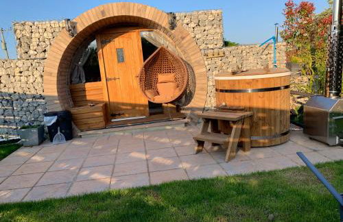 Cosy escape heated luxury pod with hot tub - Foto 1