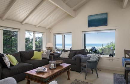 Chapman Cove by Avantstay Gorgeous Beach Bungalow w/ Sauna - Photo 8