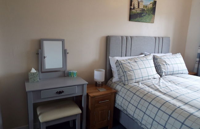 Ideal Central Edinburgh Location With On-site Private Parking - Photo 11