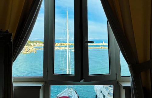 LA MAISON DU PORT - Superior Apartment, bright, glam, and refined with a wonderful sea view in Anzio city center - Foto 5