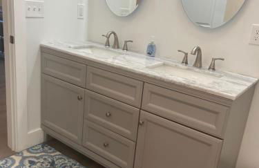 NEW 3 bedroom - Thoroughbred Farm & Lake Views! - Foto 16