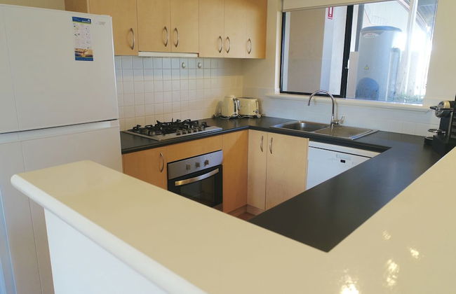 Margaret River Beach Apartments - Photo 17