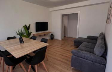 El Surtidor - Foto 1