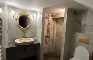 Blessings Apartment with Private Garden and Parking - Foto 2