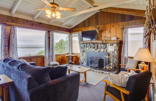 Rustic Coastal Smith River Cottage with Ocean Views! - Foto 4