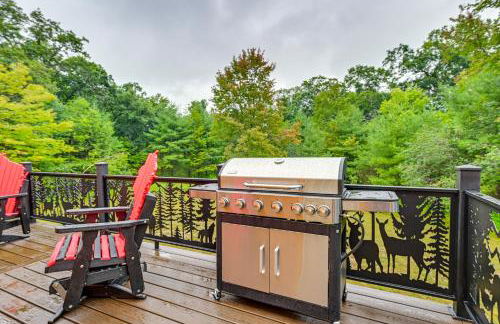 Adams Cabin with Game Room and Fire Pit - Foto 25