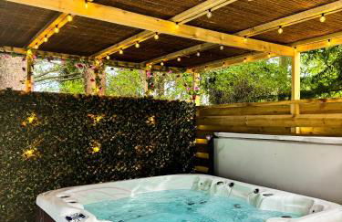 Arawn 4 - Hot Tub - Dog friendly - Family - Photo 1