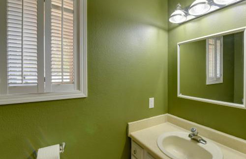 Charming Anchorage Home with Grill and Deck! - Foto 10