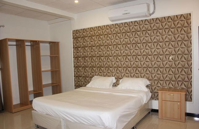 Al Amoria Furnished Apartments 3 - Foto 15