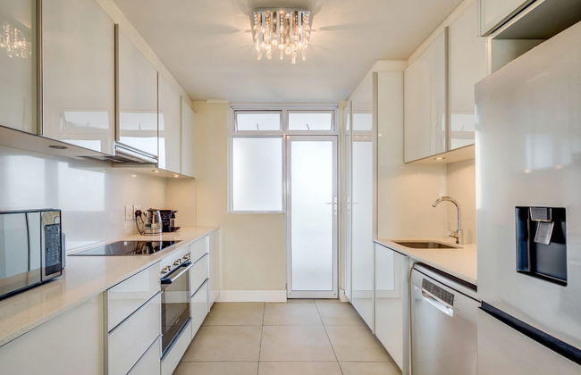 Aqua Views at the Waterclub in Cape Town - Photo 26