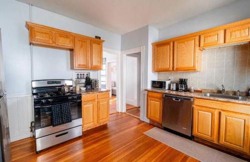 Davis SQ 4BD/Free Parking/7 Min to Harvard & MIT - Foto 7