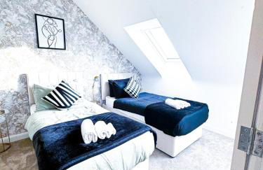 City Centre house for Family, Group & Contractor Stay - Sleeps Upto 9 Guests with Free Parking - Foto 49