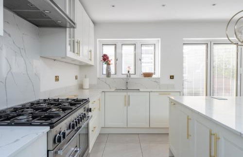 Spacious 4BR Home Garden & Office Space - Foto 9