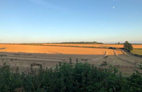Stylish 1-bed Cottage Escape in Piddlehinton - Photo 26