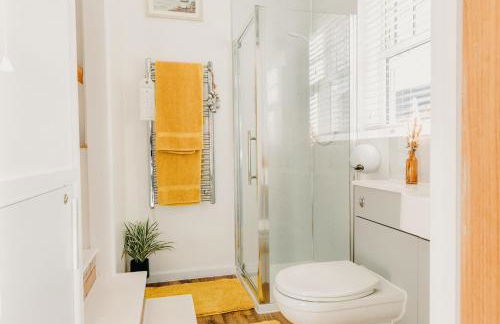 Superb Guest Suite in Caldicot with Parking - Foto 4