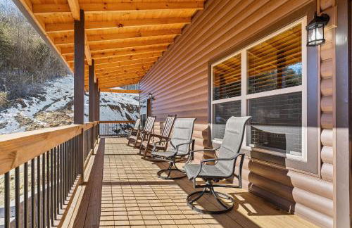 Swimming in the Smokies by American Patriot Getaways - Foto 48