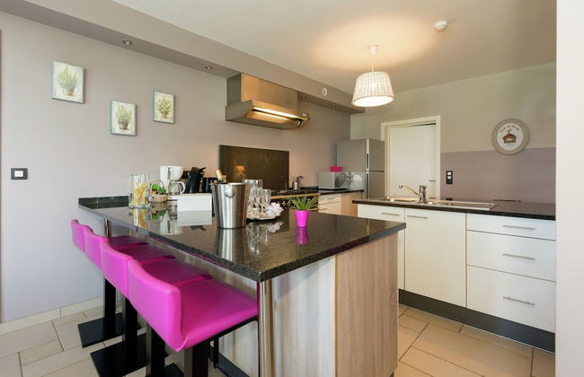 Magnificent Character Cottage with Spa Tub near Marche-en-Famenne - Photo 9