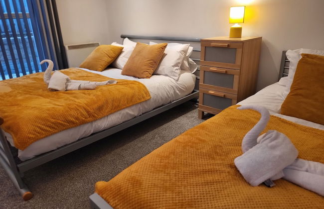 Luxury River View 2-bed Apt, Wifi, Garden, River - Foto 6