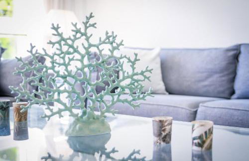 MARBELLA BANUS SUITES - Banús Playa Rocío - 3BR - 3BA - Direct Beach & Sea Access Complex - Outdoor Terrace w Garden Views - Pool - 3 Min Walk to Puerto Banús & Corte Ing Luxury Shopping - Ideal for Families - Foto 16
