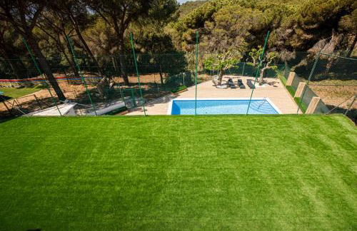 Maravillosa casa con piscina grande y bosque - Photo 5