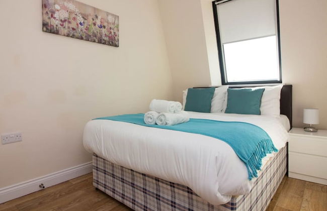 Stayzo Castle Penthouse 17 - A Clean Fresh Modern Apartment With Free Wi-fi - Foto 19