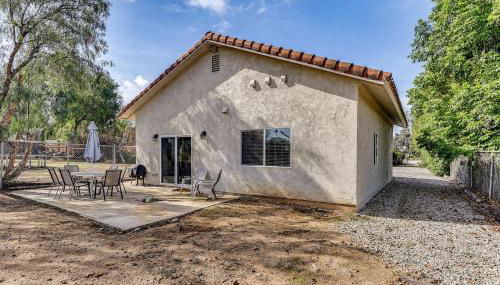 Peaceful Riverside Home with Patio, 7 Mi to Downtown - Foto 3