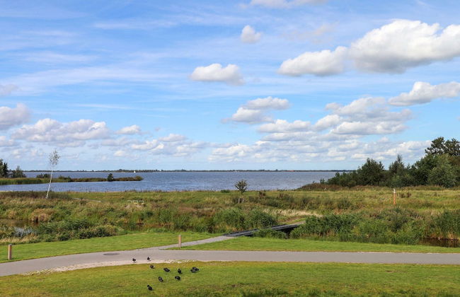 Luxury Villa with Sauna & Hot Tub at Lake - Foto 18