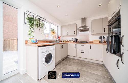 Manchester 3-Bed House l Free Parking l WiFi l Your Home Away From Home hosted by The Cosy Corner Nationwide - Foto 2