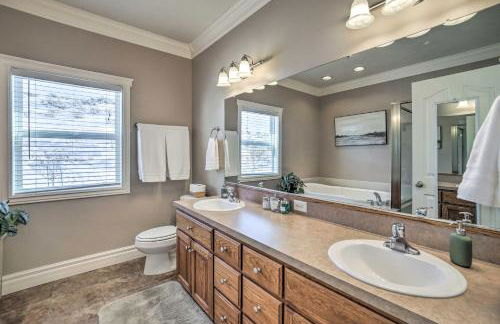 Spacious Idaho Home Ski, Hike, and Fish! - Photo 16