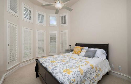 Valley Getaway! Pool House - Photo 25