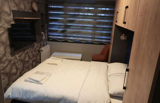 Middle Village - Foto 11