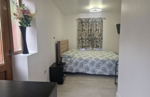 Studio Flat on Straight Road, Harold Hill, - Foto 2
