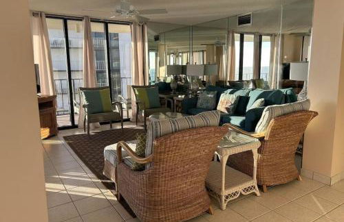 Oh Buoy! Catch the Breeze at This Beachfront Escape! Sleeps 8! - Foto 18