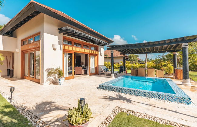 Bungallow With Private Backyard and Pool - Foto 16