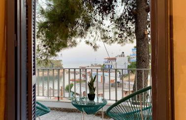 Marine's luxury home - Photo 5