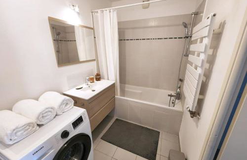 Bel Appartement avec Terrasse et Clim - Foto 13