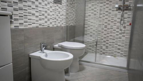 Tenuta Pietravera - Foto 3, Shower