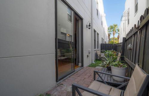 Centrally Located SOHO Retreat Walk to UT & Dining - Foto 42