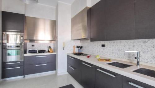 Awesome Apartment In Reggio Calabria - Foto 3