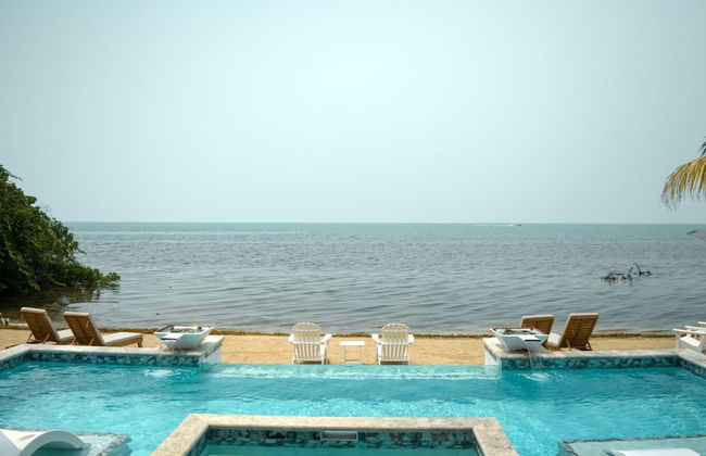 Spacious 4-bed Villa in Placencia Village w Pool - Foto 45