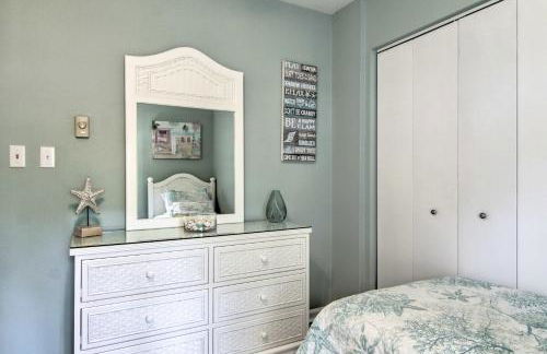 Water Access, Sunroom Ocean View Escape! - Foto 20