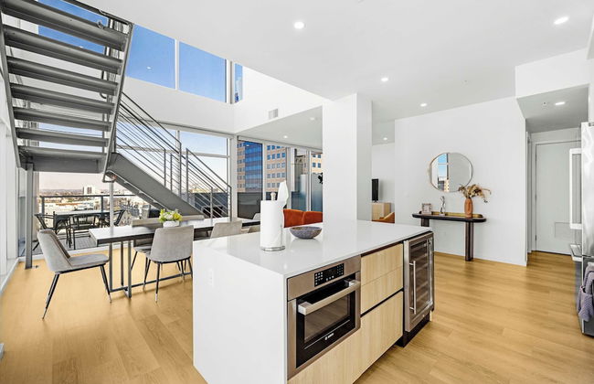 @marbella Lane - Chic 2BR Penthouse w/ Ocean Views - Foto 24