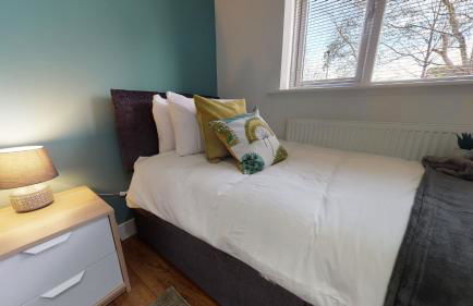 SRK Serviced Accommodation, 2 Bedroom Private Apartment, Business, Leisure, Contractors - Foto 9