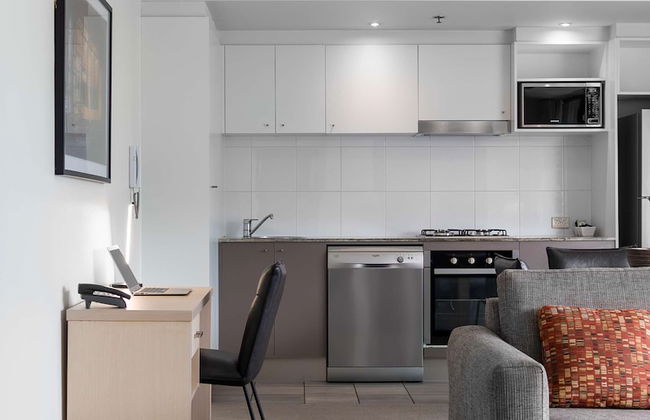 Oaks Brisbane on Felix Suites - Photo 13