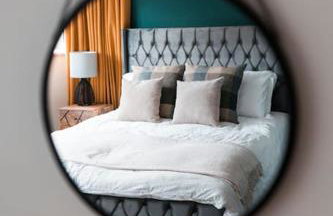 Luxury Renovated Bungalow with wheel chair access, Hot Tub and Fire Pit - Foto 7