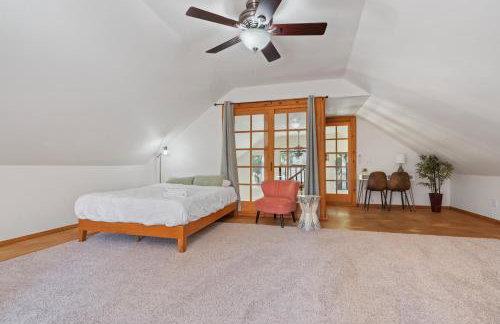 Riverfront w Cedar Hottub, Sauna, Movie Theatre - Photo 68