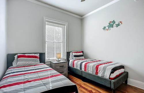 Cozy Quiet St Augustine Private Condo - 2bed, 1 bath, Sleeps 6, Steps to Historic St Augustine Center & All Tourist Attractions, Restaurants, Cafes, Backyard, Porch - Foto 6