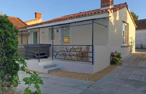 Maison avec Jacuzzi paisible et centrale - Foto 8